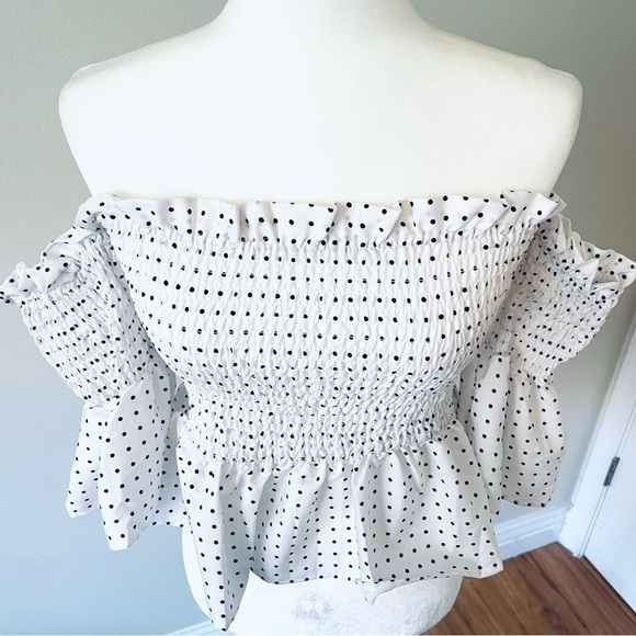Polka Dot Off Shoulder Flounce Sleeve Crop Top - Size Large - Picture 9 of 13